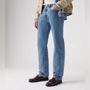 Levi stratus & co. 501 Mens jeans w38 L30 medium wash casual work office